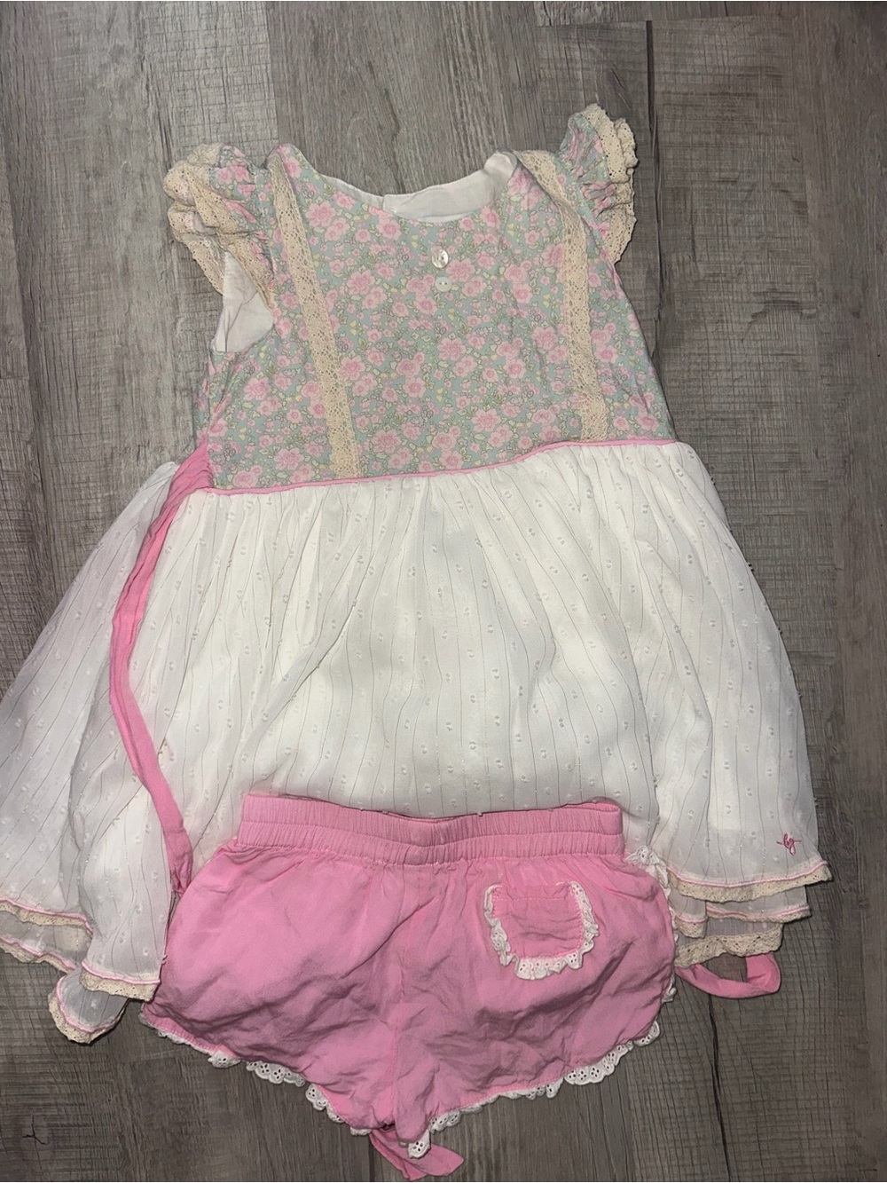 Love and grow emery size 6